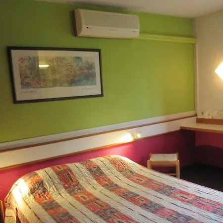 Hexagone Hotel 2*