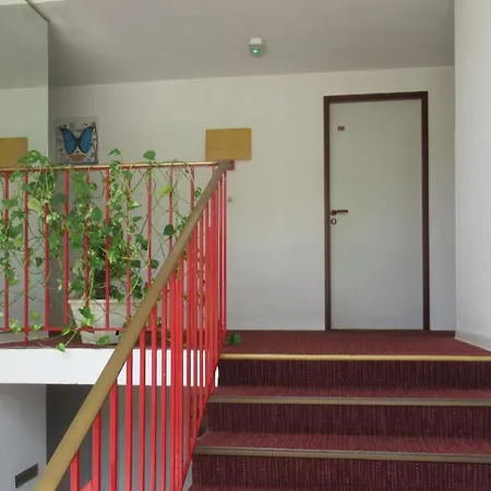 Hexagone Hotel