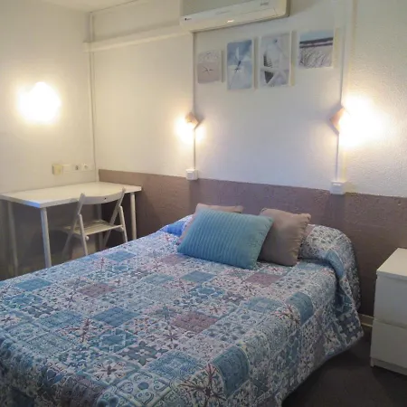 Hotel Hexagone 2*